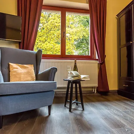 Hotel Waldschloesschen 3*